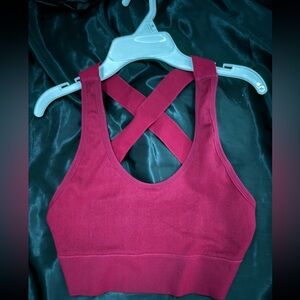 size small criss cross crop top/sports bra